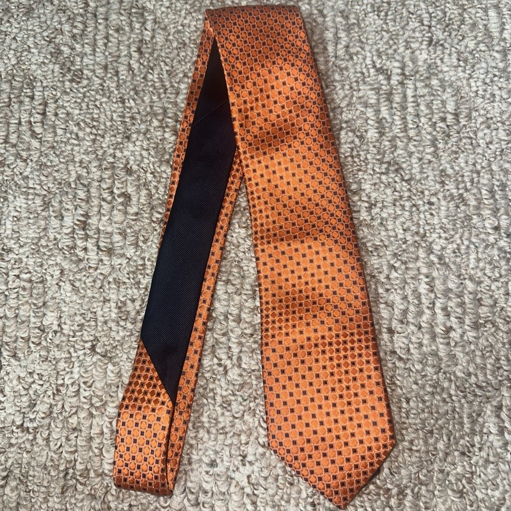 Mens‎ TOMMY HILFIGER 100% Silk Tie Neckwear Orange & Navy EUC